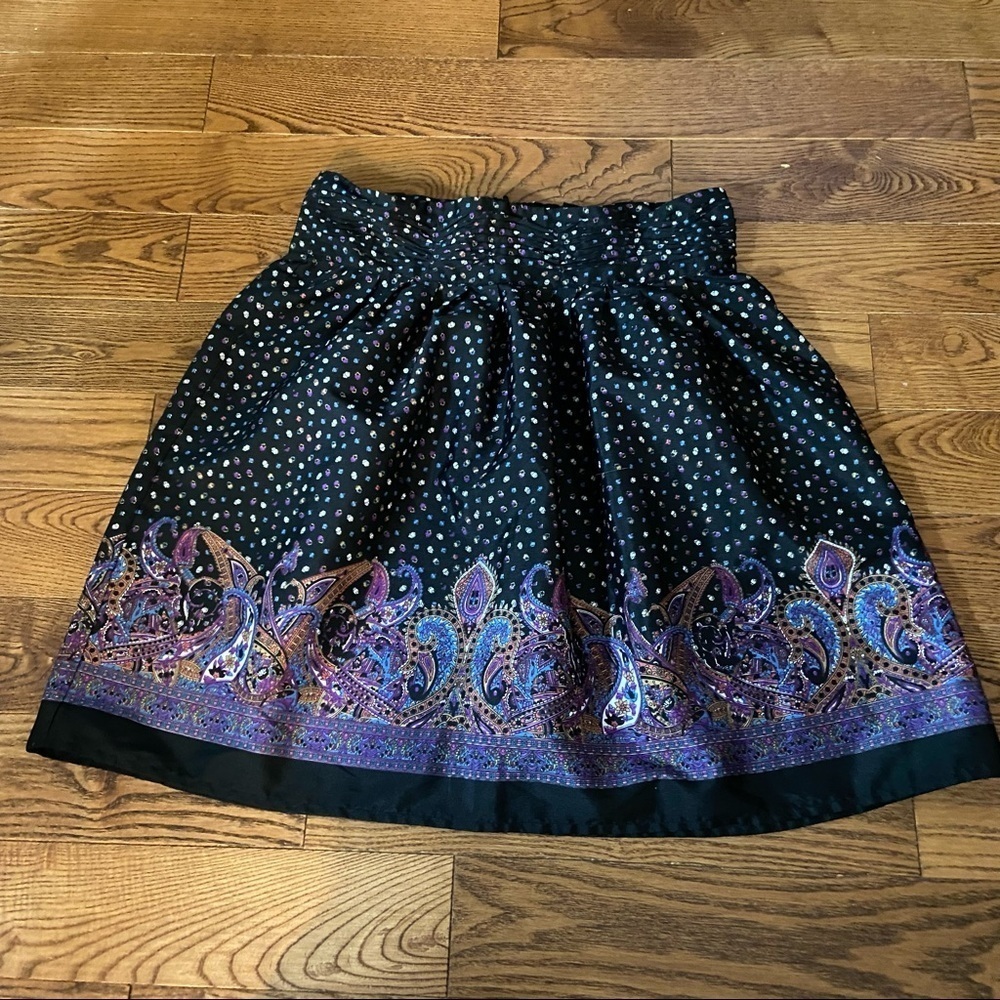 💥5/$25 Crown‎ of hearts skirt in  size medium
